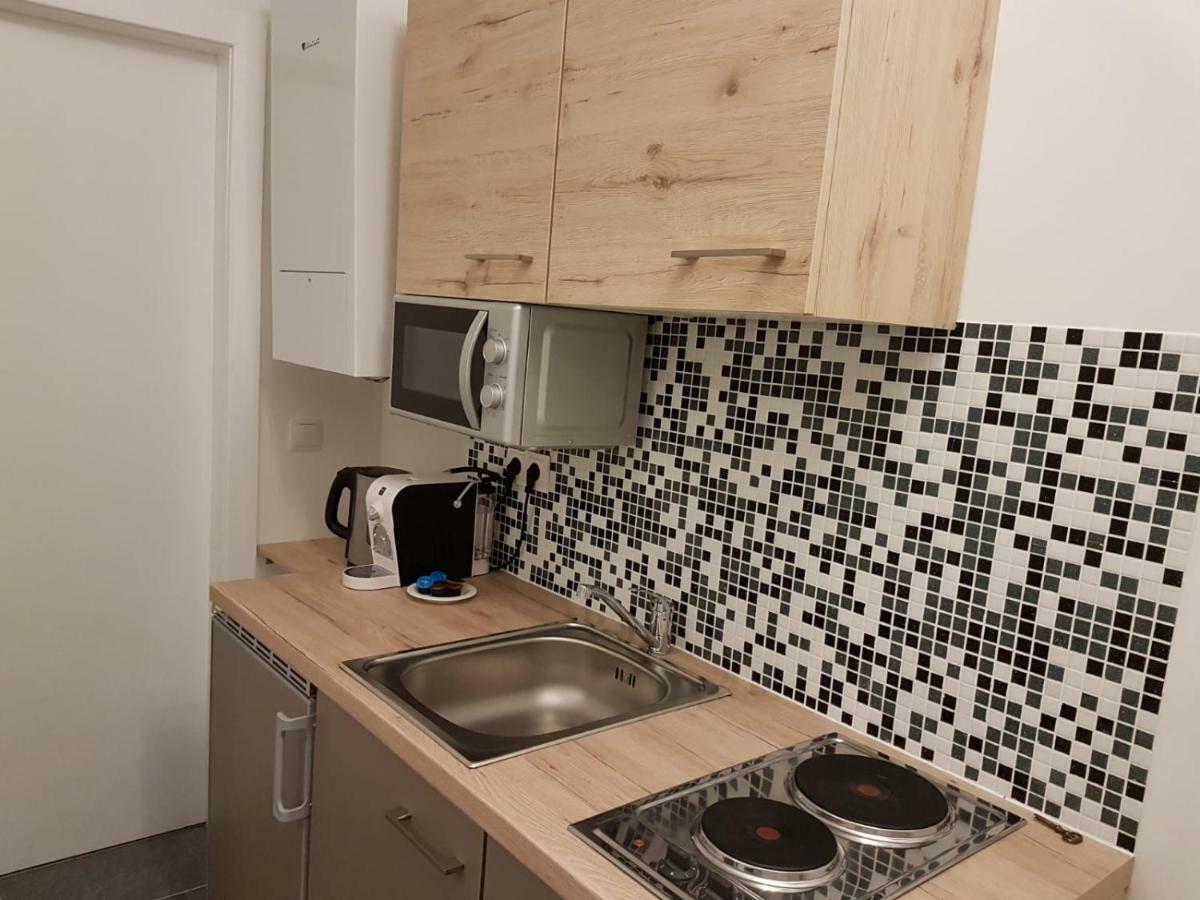 Excellent 2 Bed Apartment 12 Mins From Center Wien Exteriör bild