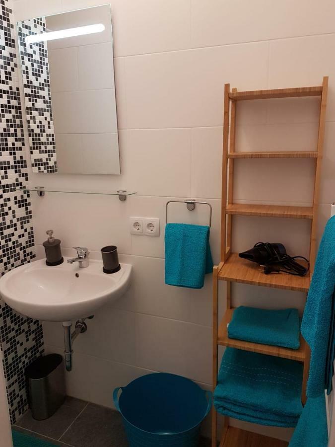 Excellent 2 Bed Apartment 12 Mins From Center Wien Exteriör bild