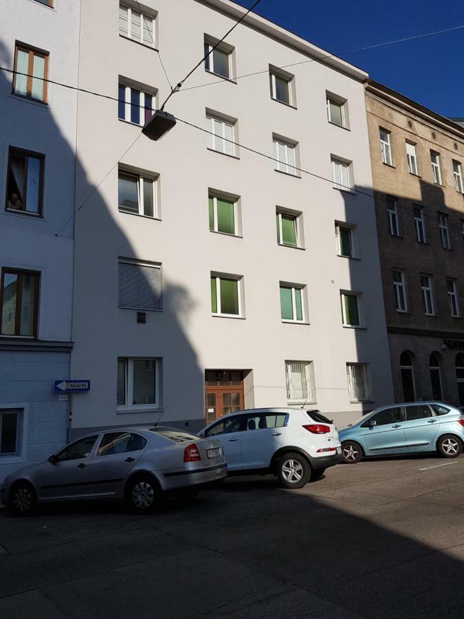Excellent 2 Bed Apartment 12 Mins From Center Wien Exteriör bild